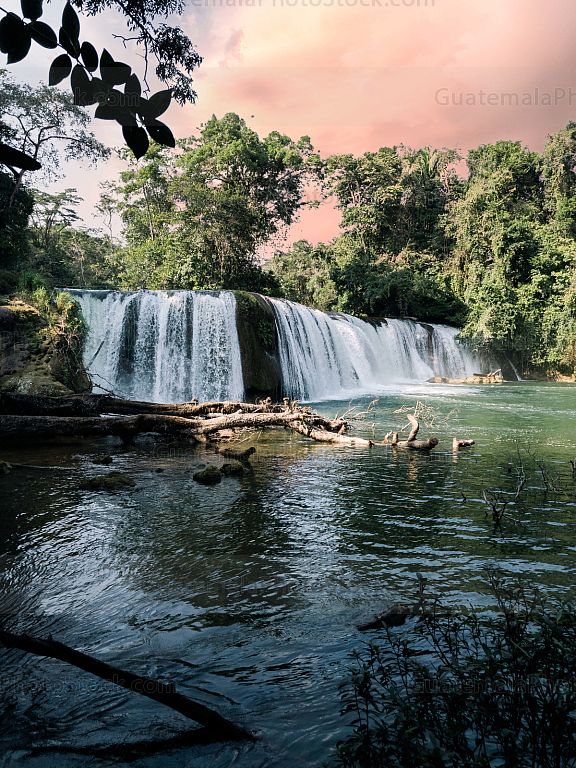 Río Chiyu, Balneario Las Conchas