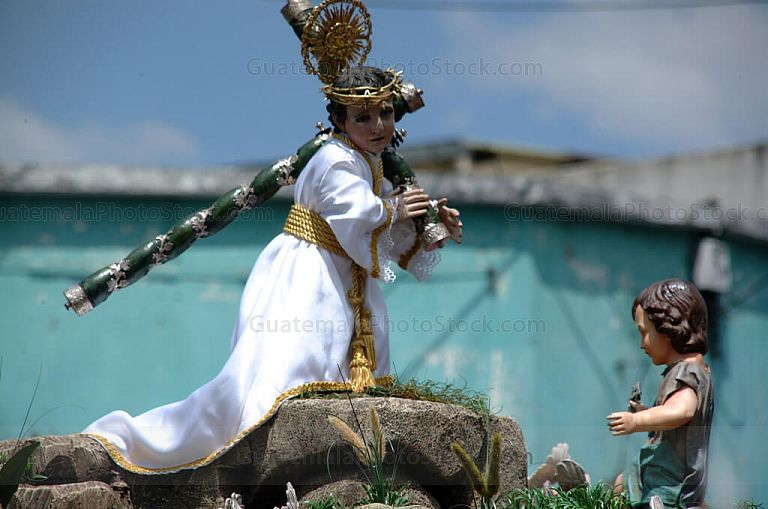 Consagrada imagen del niño de la Demanda