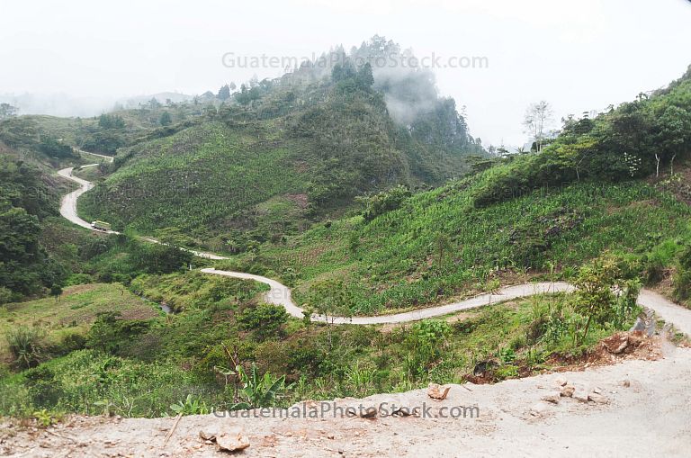 Carretera en el cañon de Río Seco, Huehuetenango