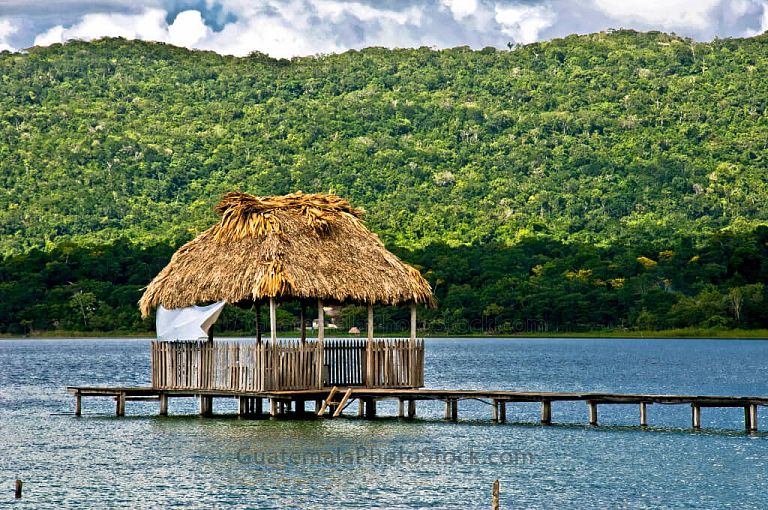 Muelle de El Remate Lago Petén Itzá