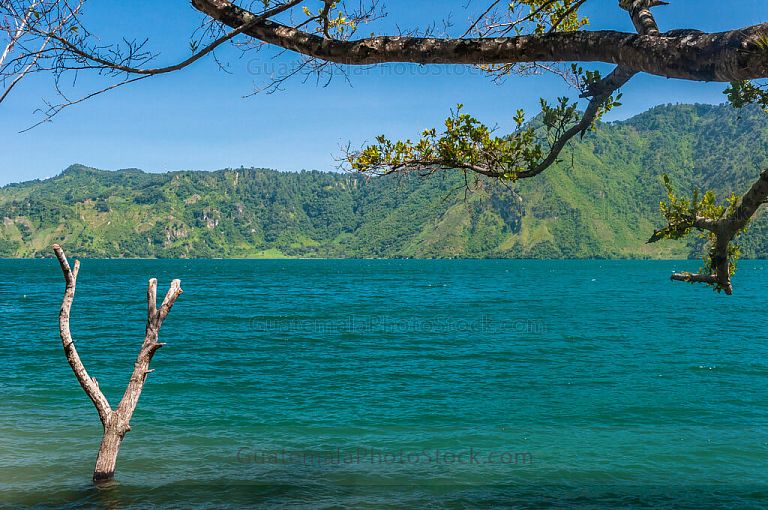 Laguna de Ayarza