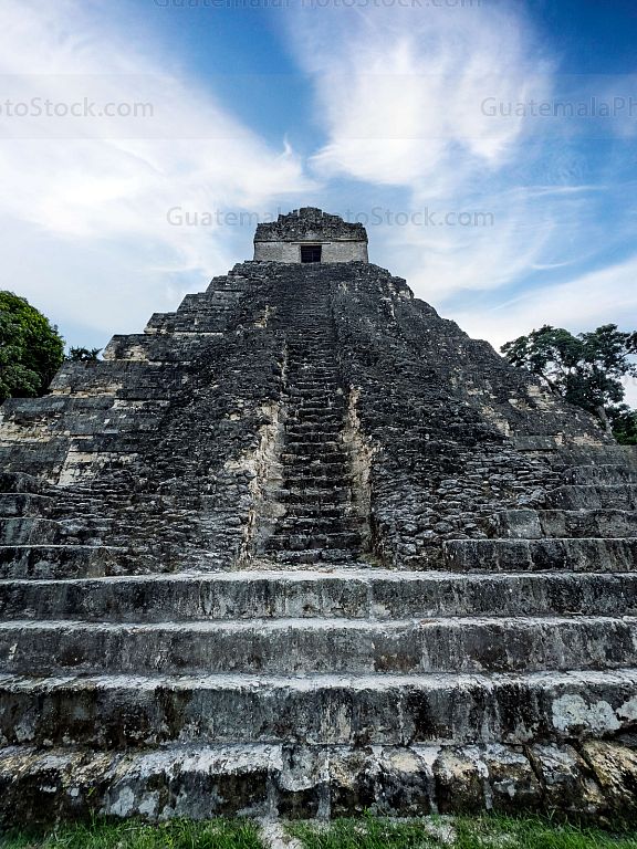 Escalinata del Templo I, Gran Jaguar, del Parque Nacional Tikal