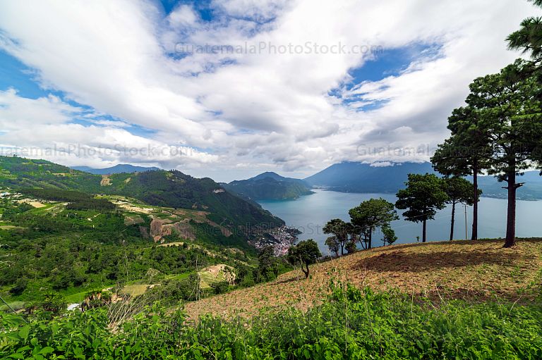 Panorama desde el mirador Mario Mendez Montenegro