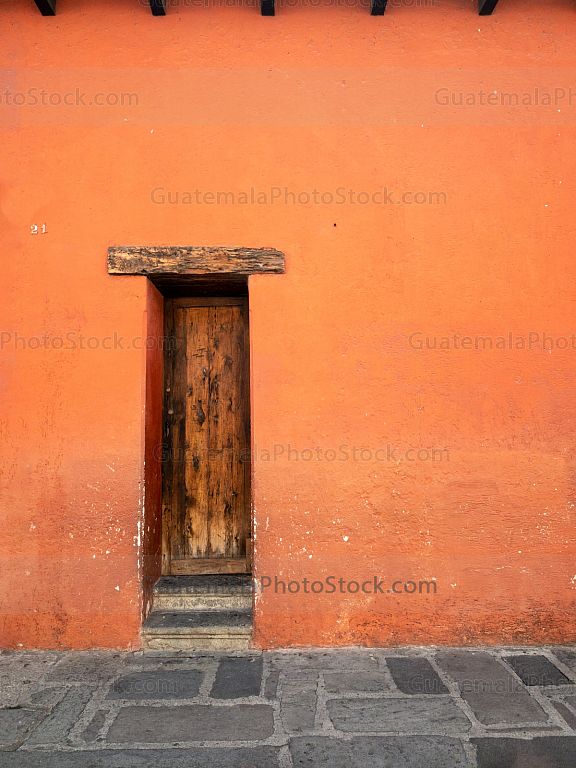 Puerta en la calle del Arco de Santa Catalina