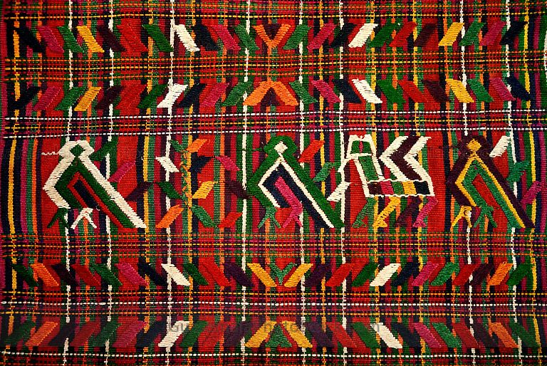 Detalle de huipil de tela tipica