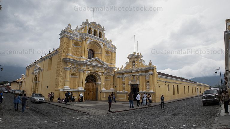 Iglesia de San Pedro Apóstol