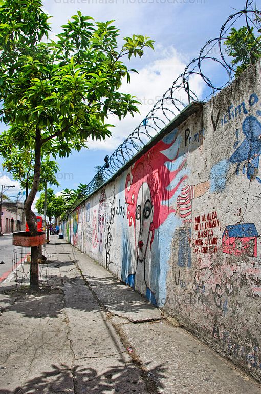 Graffities de la novena avenida zona 1