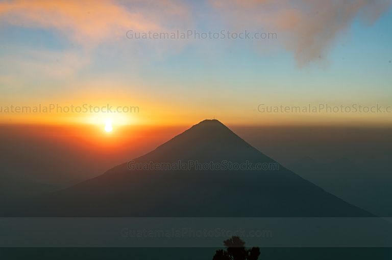 Amanecer desde el Volcán Acatenango