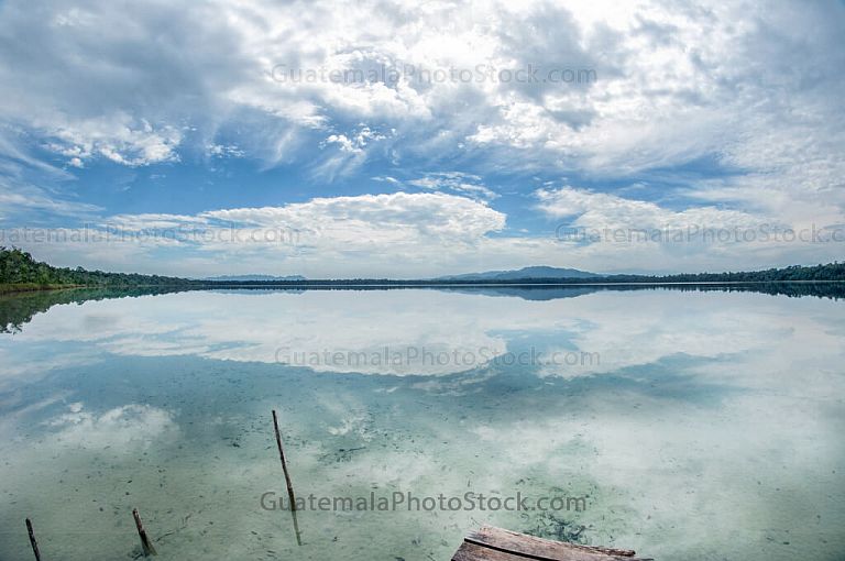 Vista hacia la Laguna de Lachuá
