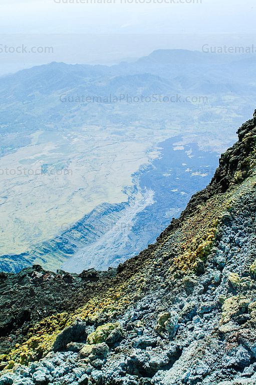 Crater y faldas del Volcán de Pacaya