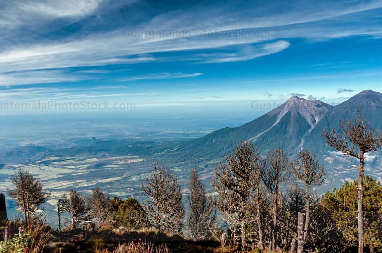 Volcanes de fuego y Acatenango