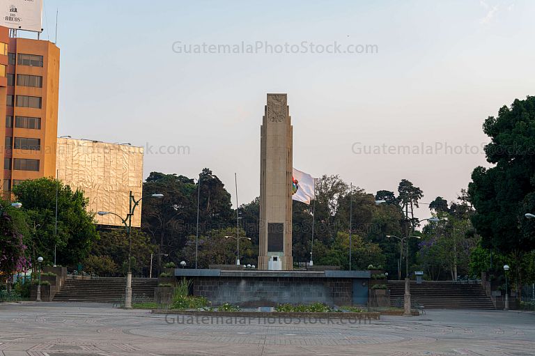 Obelisco, Zona 10
