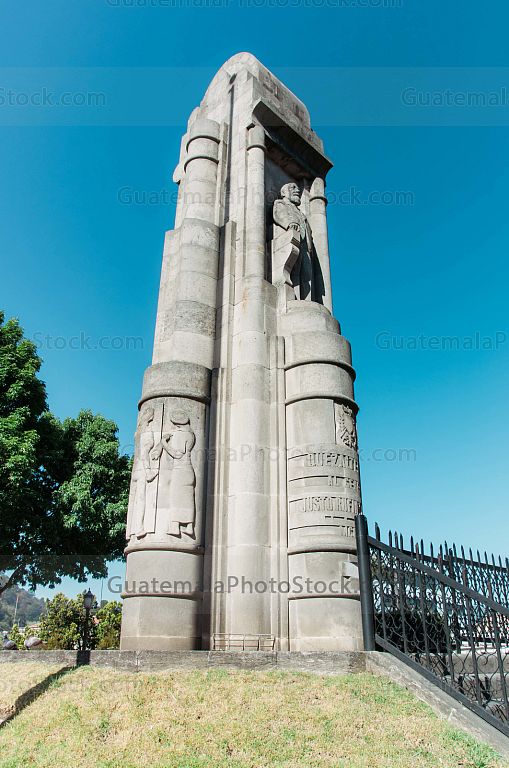 Monumento a Justo Rufino Barrios