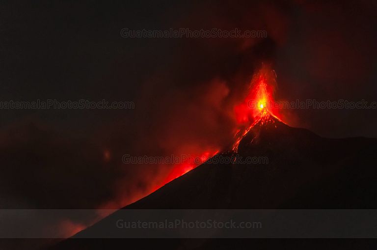 Erupción del Volcán de Fuego