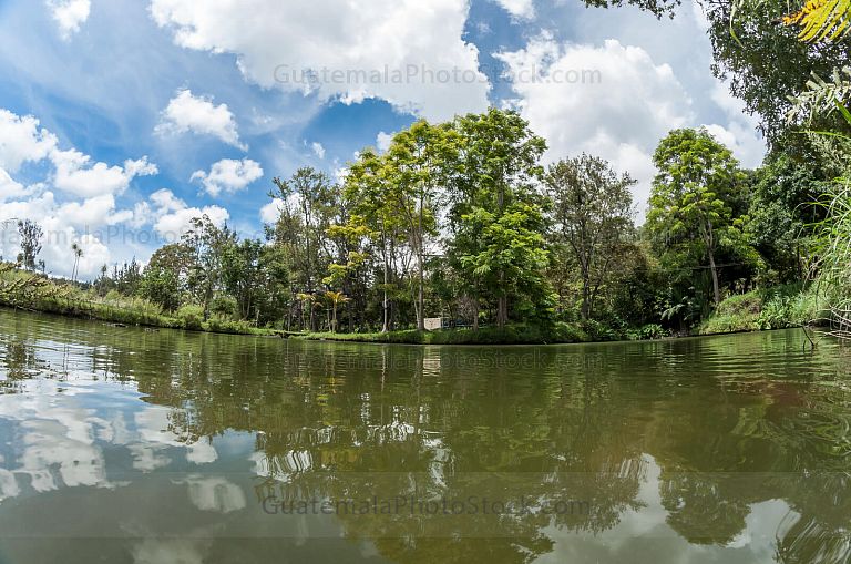 Laguna para pezca