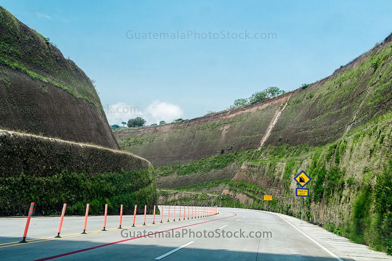 Carretera privada VAS Via al sur