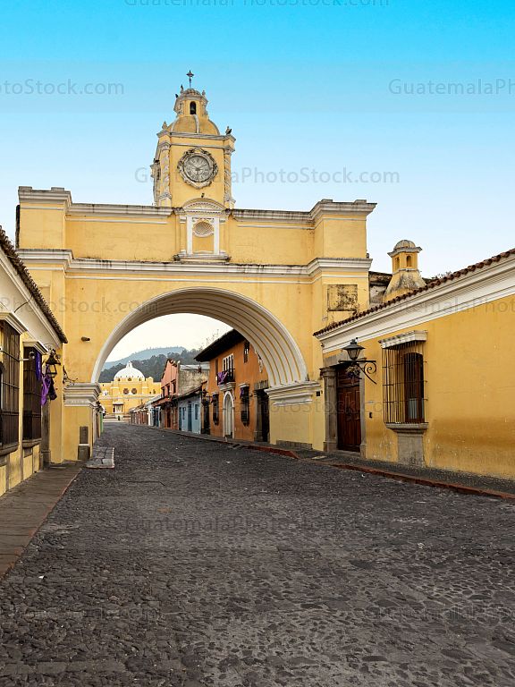 Arco de Santa Catalina al amanecer, Antigua Guatemala