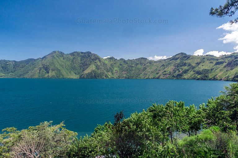 Laguna de Ayarza