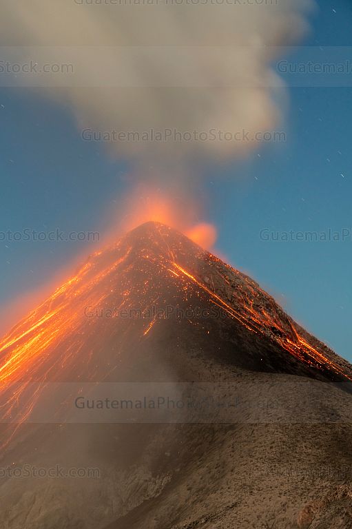 Erupción en el Volcán de Fuego