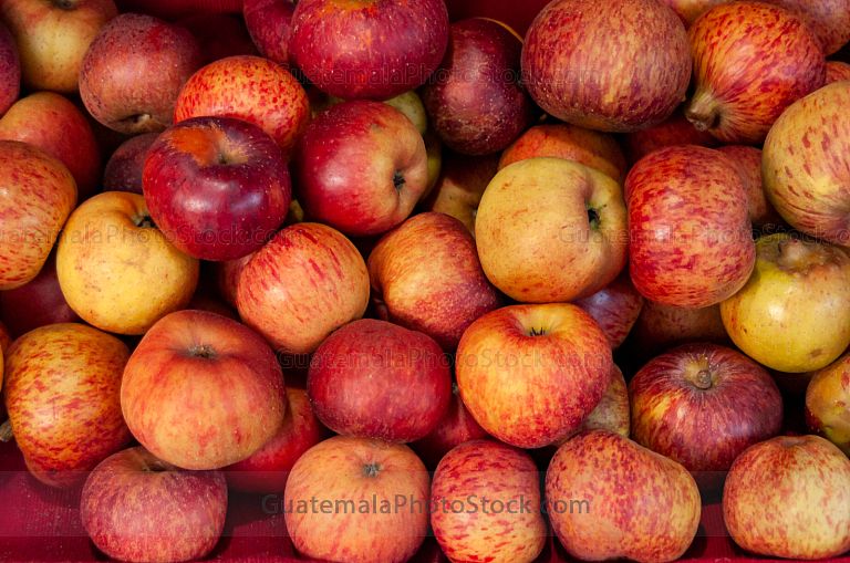 Manzanas de occidente