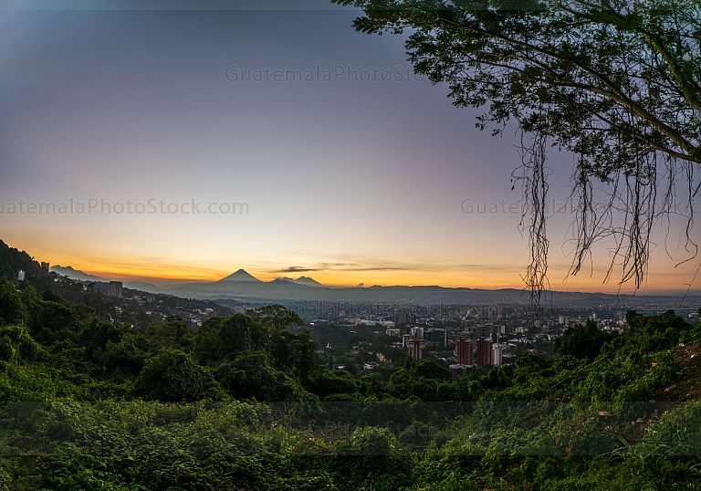 Atardecer sobre la Ciudad de Guatemala