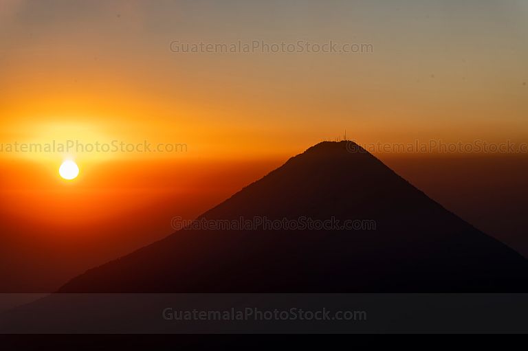 Amanecer desde el Volcán Acatenango