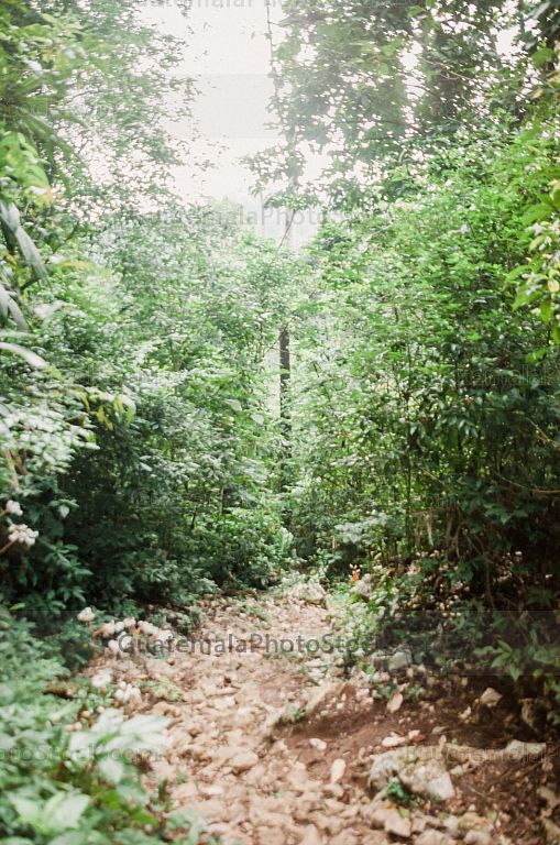 Senderos de las cuevas de Setzol