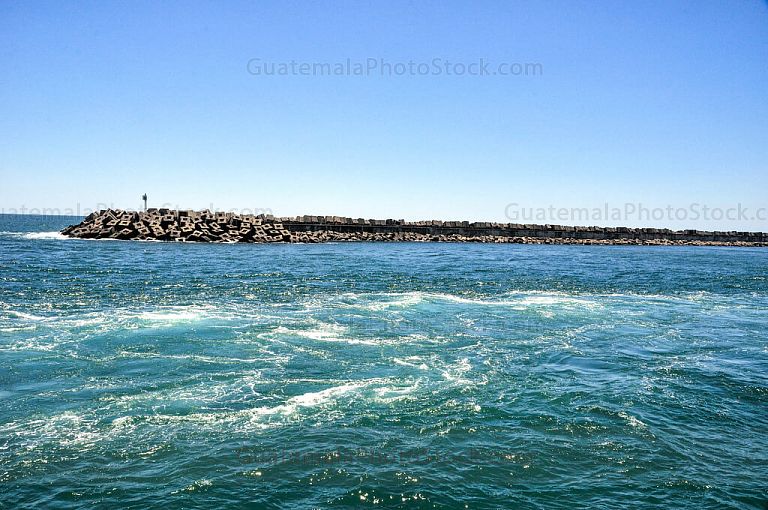 Rompe olas del Puerto Quetzal