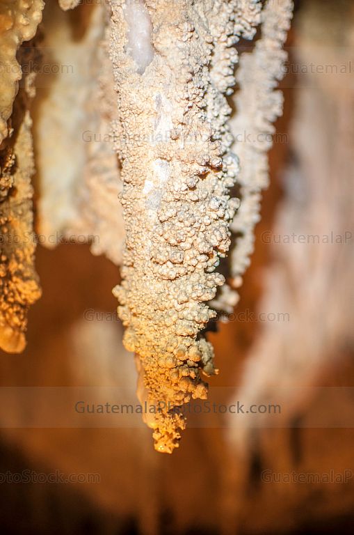 Estalactitas en las Cuevas de Setzol