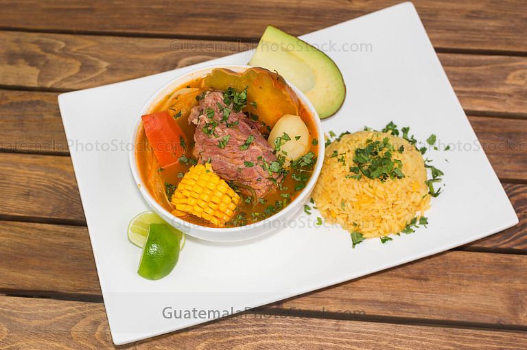 Caldo de Res