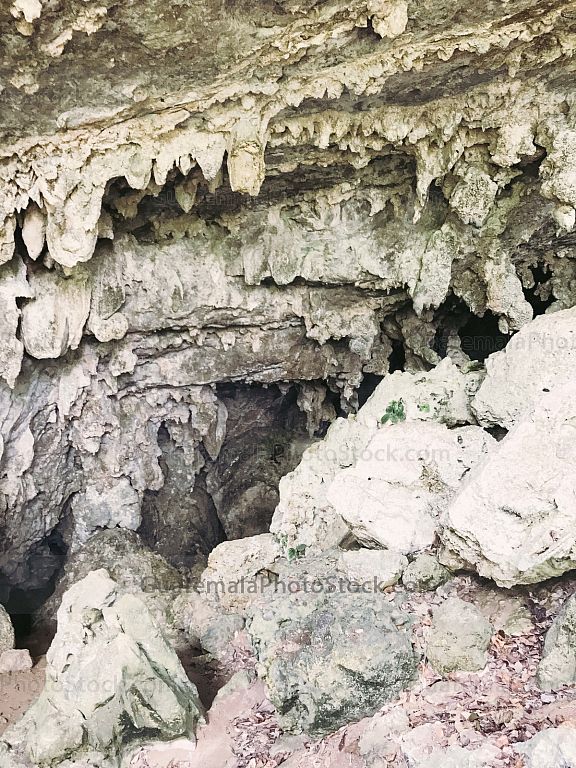 Cuevas de Setzol