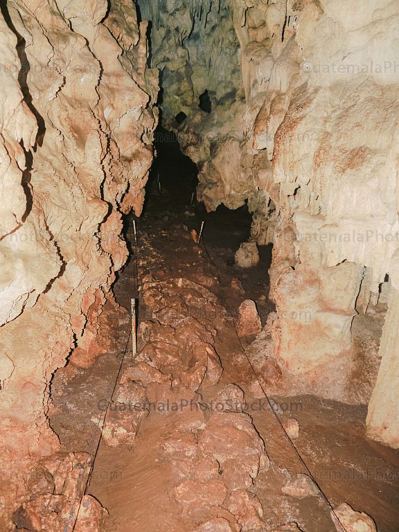 Cueva de Jul Iq