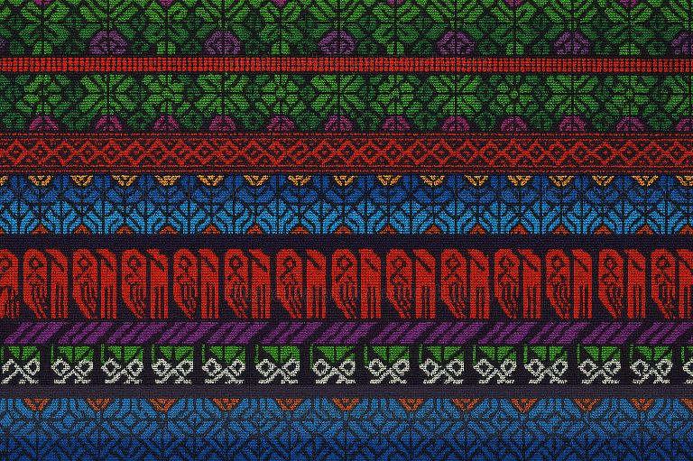 Textil tradicional maya de occidente con patrones zoomorfos y geométricos