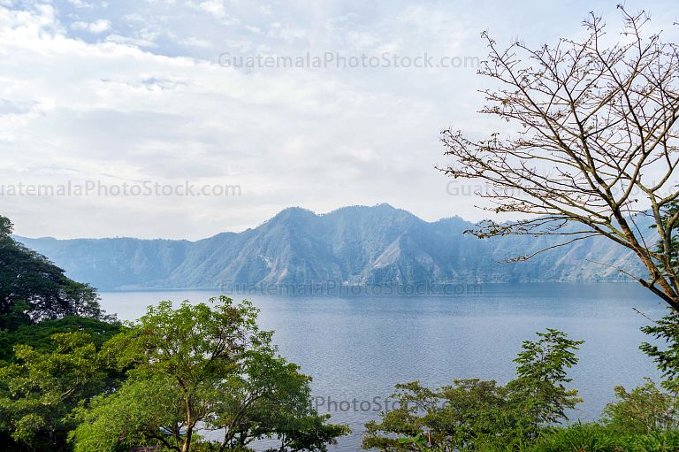 Laguna de Ayarza
