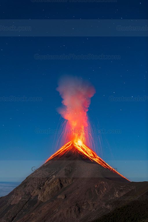 Erupción en el Volcán de Fuego