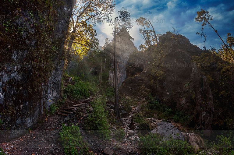 Amanecer en sendero ecológico La Maceta