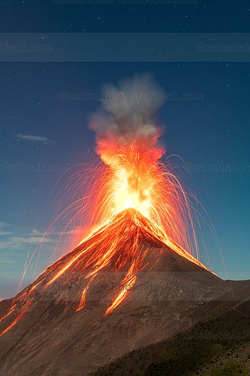 Erupción en el Volcán de Fuego
