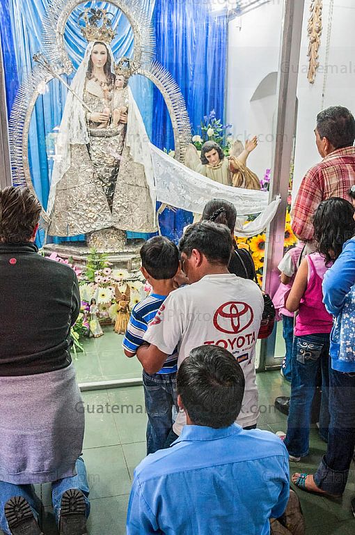 Visita a la Virgen de Candelaria de Chiantla