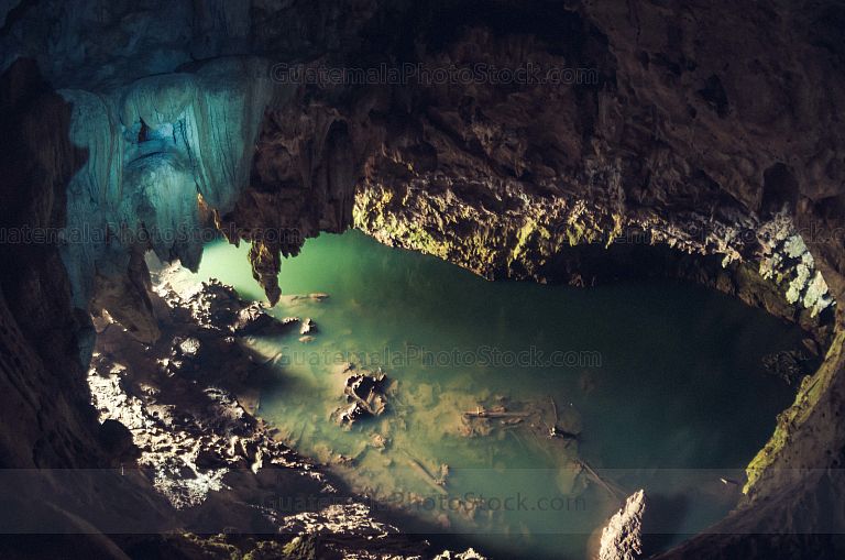 Cuevas de Setzol