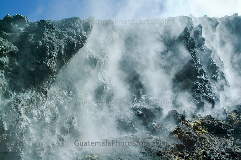 Crater Activo del Volcán de Pacaya