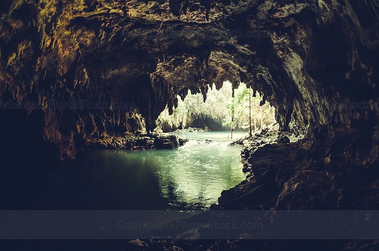 Cuevas de Setzol