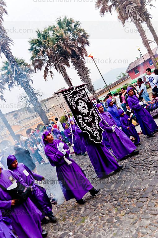 Estandarte y Cucuruchos