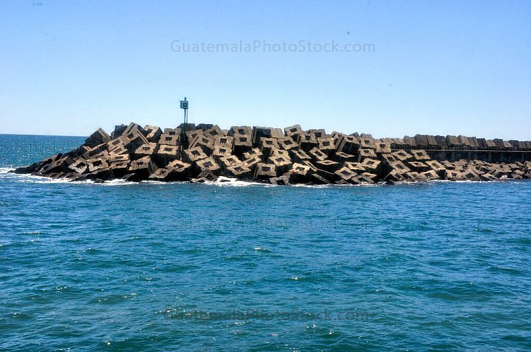 Rompe olas del Puerto Quetzal