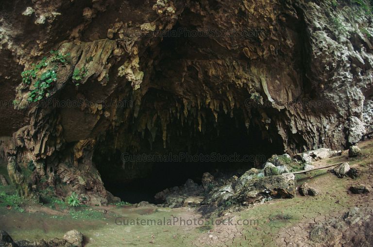 Cuevas de Setzol