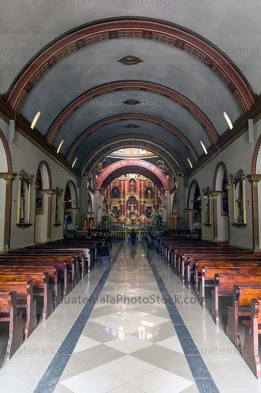 Interior del templo de San Pedro Soloma