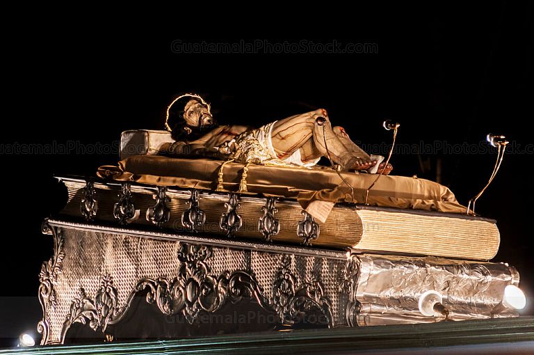 Venerada Imagen del Señor Sepultado de la Recolección
