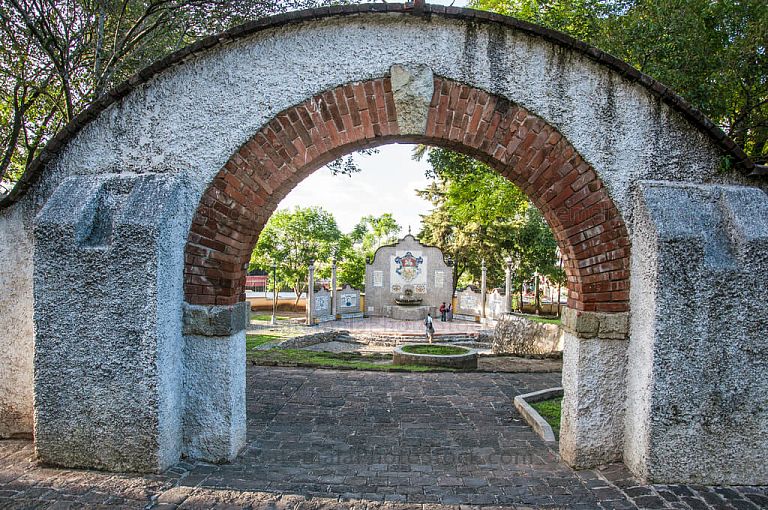 Arco y concha acustica del Cerrito del Carmen