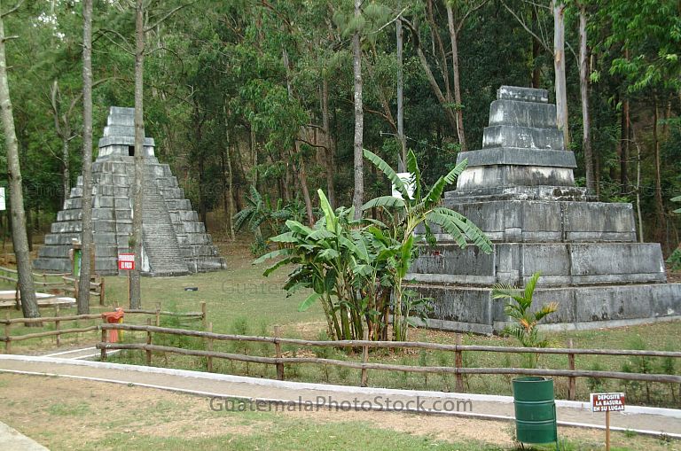 Replicas de Templos de Tikal