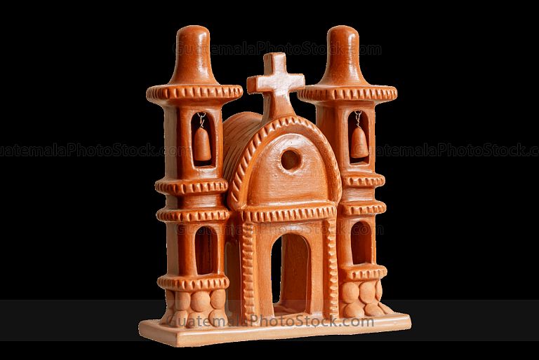 Fachada de iglesia, artesania de barro