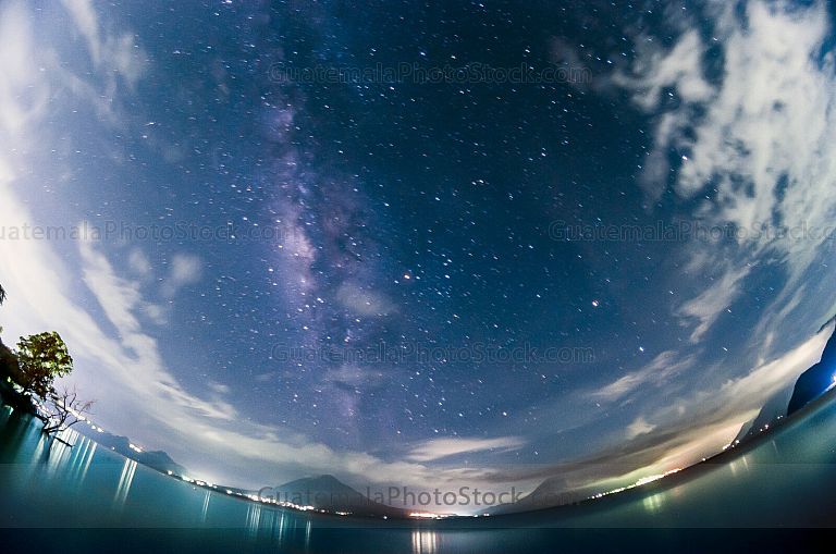 Atitlán y Via Lactea